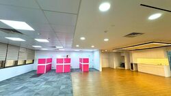 Peninsula Shopping Complex (D6), Office #517565061